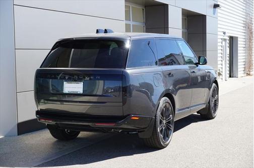 2025 Land Rover Range Rover P530 Autobiography