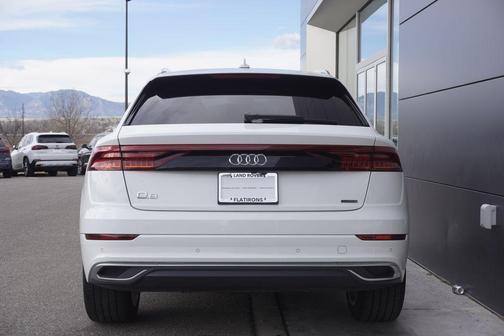 2023 Audi Q8 55 Premium Plus