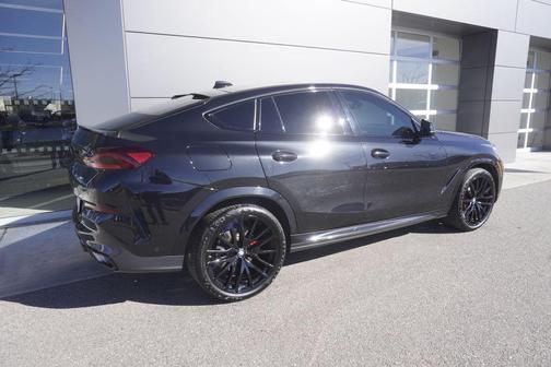 2022 BMW X6 xDrive40i