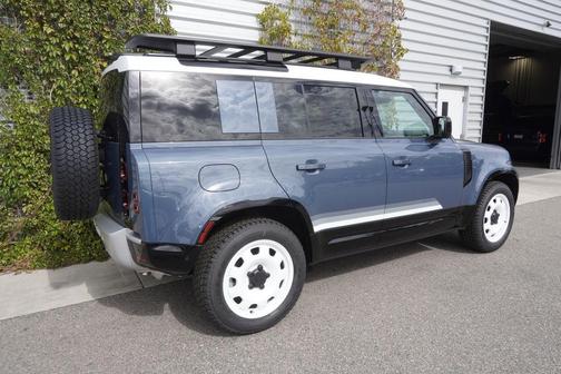 2025 Land Rover Defender 110 P300
