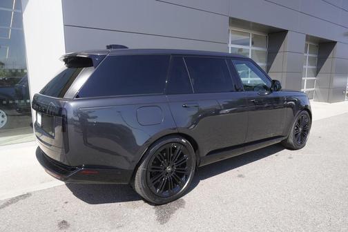 2025 Land Rover Range Rover P530 SE 7 Seat
