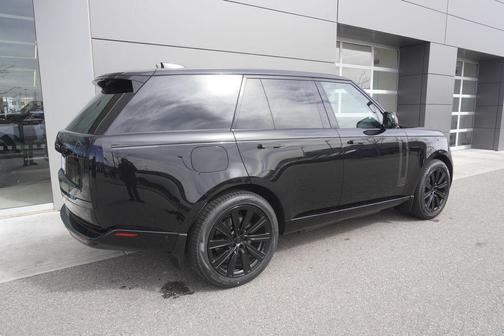 Black 2026 Land Rover Range Rover P550e SE