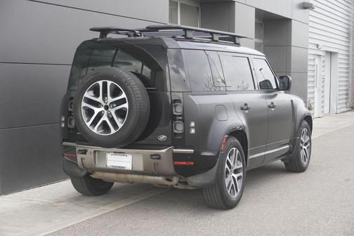 Santorini Black Metallic 2020 Land Rover Defender 110 X
