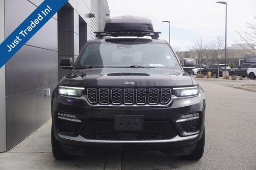 2022 Jeep Grand Cherokee Summit