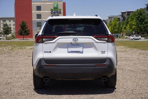 Ice 2025 Toyota RAV4 XLE
