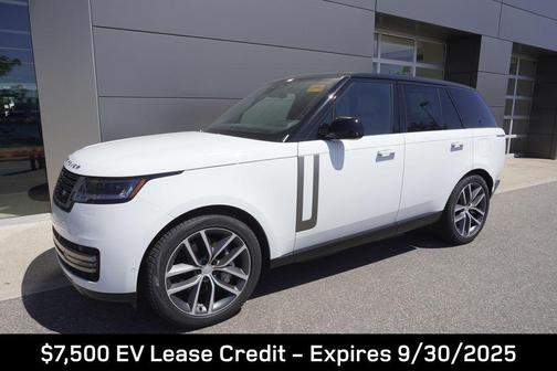 2025 Land Rover Range Rover P550e SE