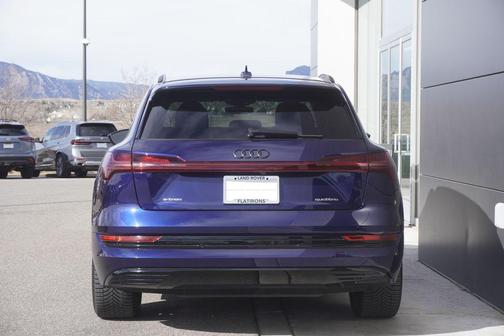 2021 Audi e-tron Premium Plus