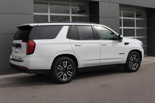 2024 GMC Yukon 4WD AT4