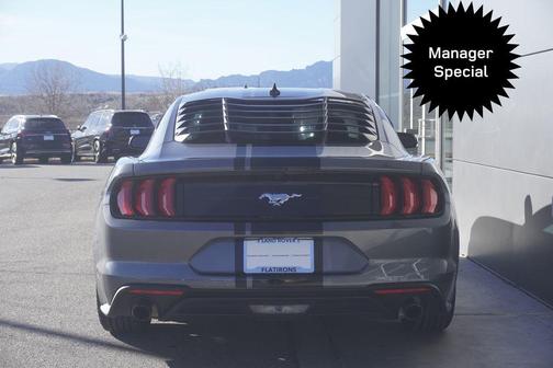 2022 Ford Mustang EcoBoost