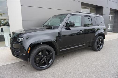 2025 Land Rover Defender 110 P400 X-Dynamic SE