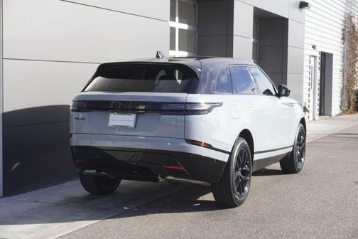 2026 Land Rover Range Rover Velar P250 SE R-Dynamic