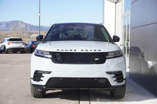 2026 Land Rover Range Rover Velar P250 SE R-Dynamic