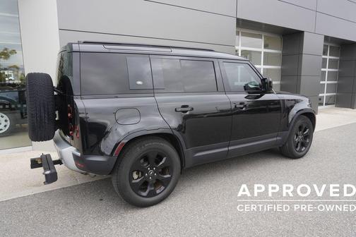 2021 Land Rover Defender 110 SE