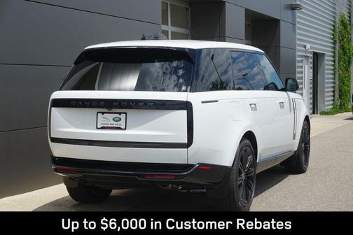 2025 Land Rover Range Rover P530 SE 7 Seat