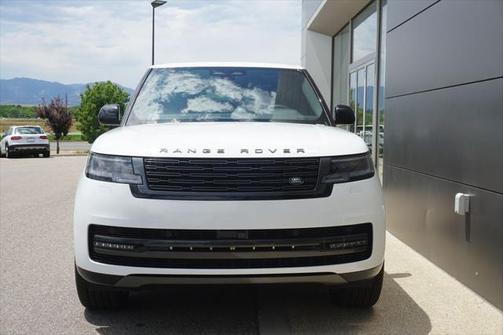 2025 Land Rover Range Rover P530 SE 7 Seat