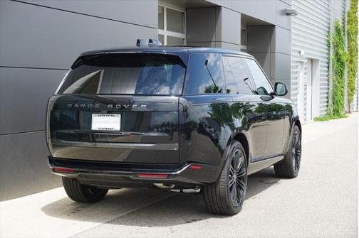 2025 Land Rover Range Rover P400 SE