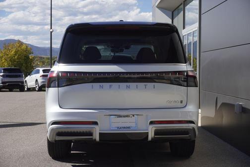 2025 INFINITI QX80 SENSORY AWD