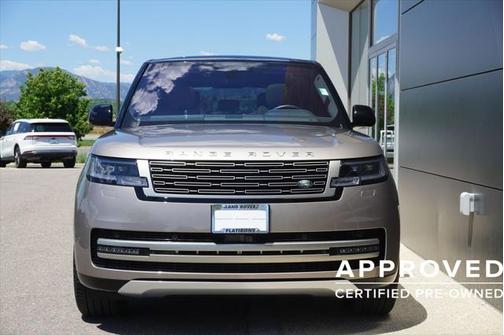 2023 Land Rover Range Rover P530 SE