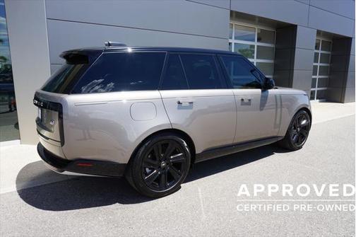2023 Land Rover Range Rover P530 SE
