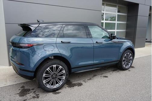 2026 Land Rover Range Rover Evoque Dynamic SE