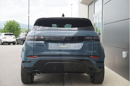 2026 Land Rover Range Rover Evoque Dynamic SE