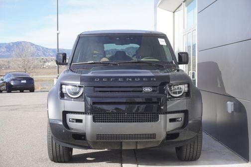 2026 Land Rover Defender 110 V8