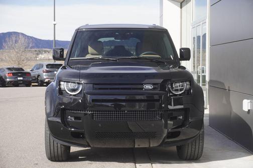 2026 Land Rover Defender P400 X-Dynamic SE