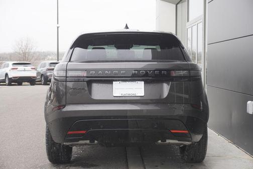 2026 Land Rover Range Rover Velar P250 SE R-Dynamic