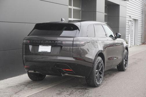 2026 Land Rover Range Rover Velar P250 SE R-Dynamic