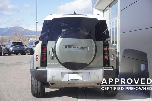 2024 Land Rover Defender 110 P400 S