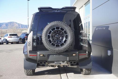 2026 Land Rover Defender P635 OCTA