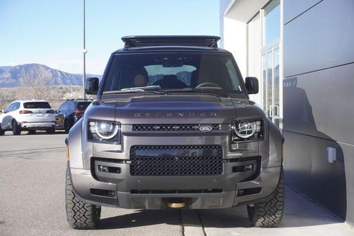 2026 Land Rover Defender P635 OCTA