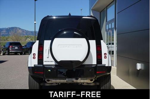 2025 Land Rover Defender 110 P400 X-Dynamic SE
