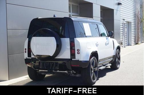 2025 Land Rover Defender 110 P400 X-Dynamic SE