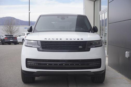 2026 Land Rover Range Rover P400 SE 7 Seat