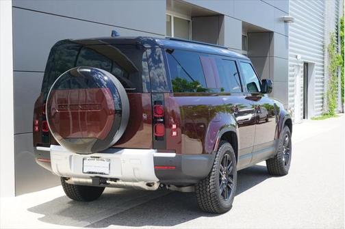 2025 Land Rover Defender 130 P400 S