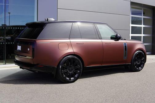 Copper 2026 Land Rover Range Rover P615 SV