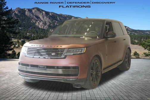 2026 Land Rover Range Rover P615 SV