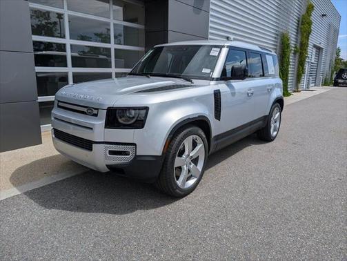 2024 Land Rover Defender 110 P500 SE