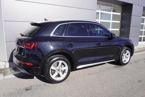 2022 Audi Q5 40 Premium