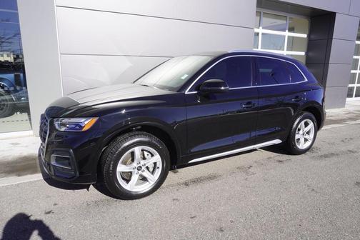 2022 Audi Q5 40 Premium
