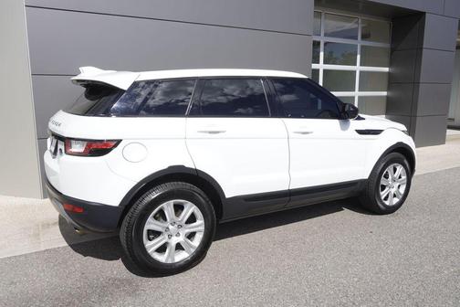 2017 Land Rover Range Rover Evoque SE