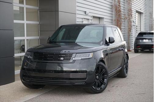 2025 Land Rover Range Rover P615 SV
