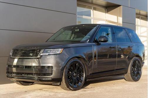 2025 Land Rover Range Rover P615 SV