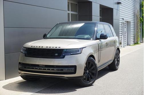 2025 Land Rover Range Rover P400 SE