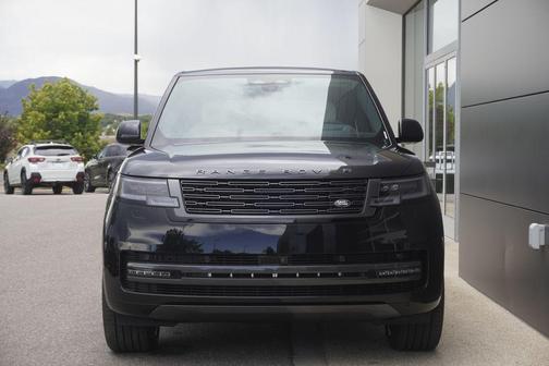 2025 Land Rover Range Rover P400 SE