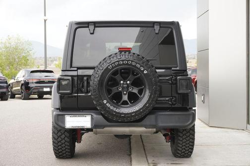 Black Clearcoat 2022 Jeep Wrangler Willys