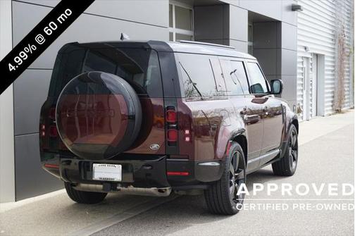 2023 Land Rover Defender 130 X-Dynamic SE