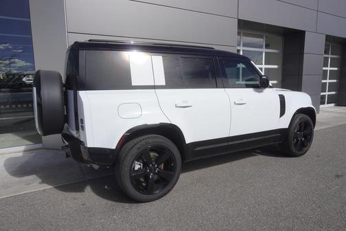 2026 Land Rover Defender P400 X-Dynamic SE