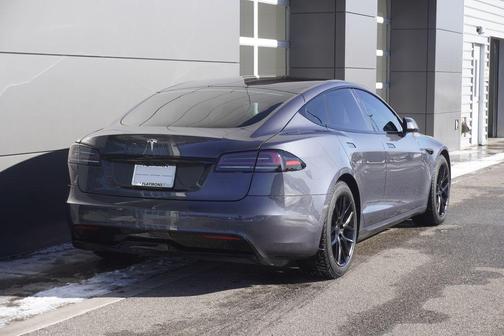 2022 Tesla Model S Base
